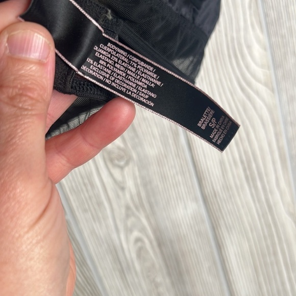 Victoria's Secret Black Bralette Size Small Sheer - Picture 5 of 5